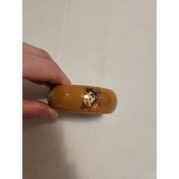 Collectible Bangle Bracelet Lt Brown Painted Flowers 3/4" W x 2 5/8" Across - Picture 2 of 6